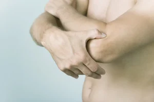 腰痛 ツボ 手のひら