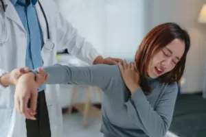 肩こり　右だけ
